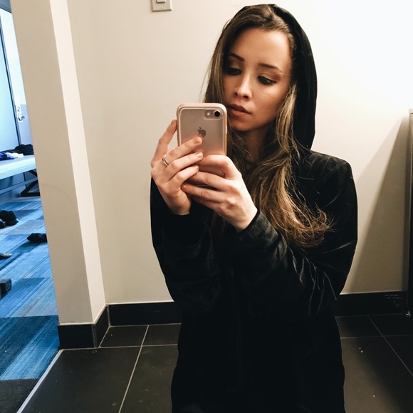 Black Velvet Hoodie - Picture 4 of 5